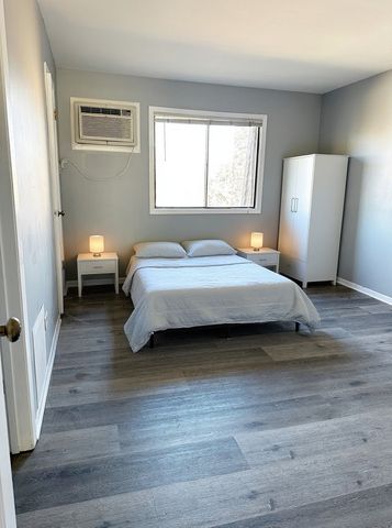 190 S Waters Edge Drive 302, Glendale Heights, IL 60139