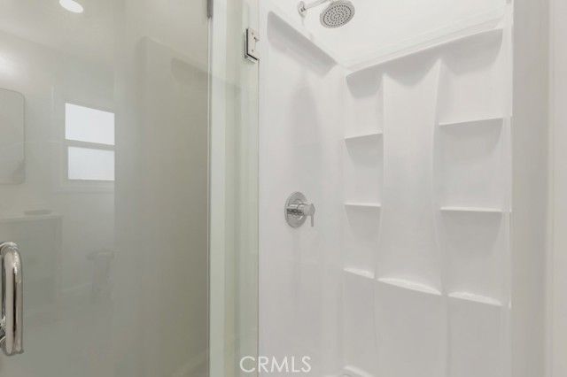 16125 Haynes Street, Van Nuys (los Angeles), CA 91406