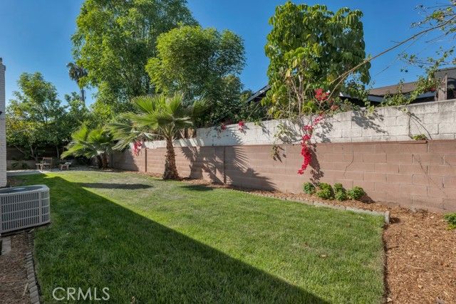 16125 Haynes Street, Van Nuys (los Angeles), CA 91406