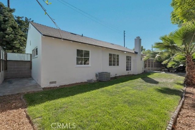 16125 Haynes Street, Van Nuys (los Angeles), CA 91406