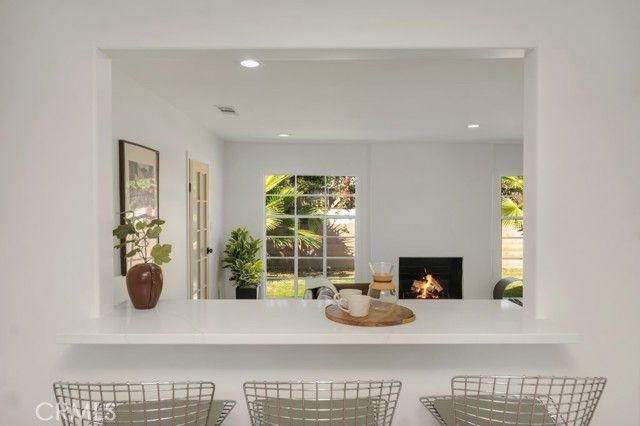 16125 Haynes Street, Van Nuys (los Angeles), CA 91406