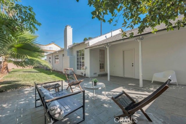 16125 Haynes Street, Van Nuys (los Angeles), CA 91406