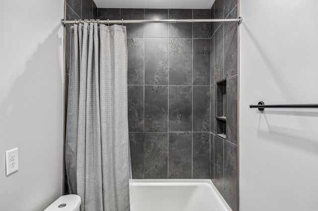 858 Seymour Ave, Nashville, TN 37206