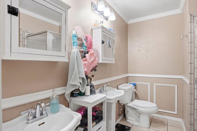 2345 Tokay Ave, Turlock, CA 95380