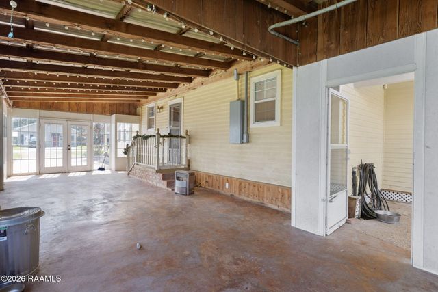708 S Polk Street, Rayne, LA 70578