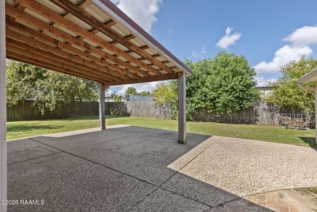 708 S Polk Street, Rayne, LA 70578