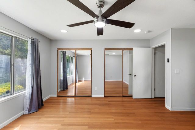 1460 Ridgecrest Dr, Manteca, CA 95336