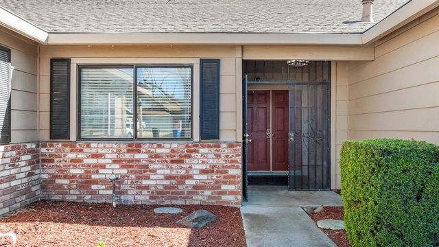 1460 Ridgecrest Dr, Manteca, CA 95336