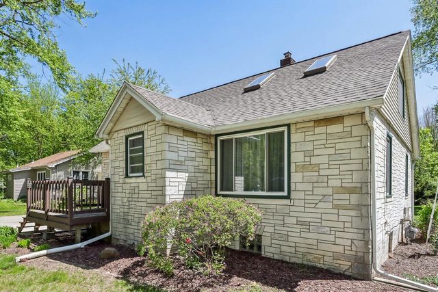 3515 Portage Road, Madison, WI 53704
