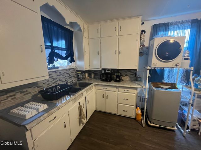 708 East Street, Rensselaer, NY 12144