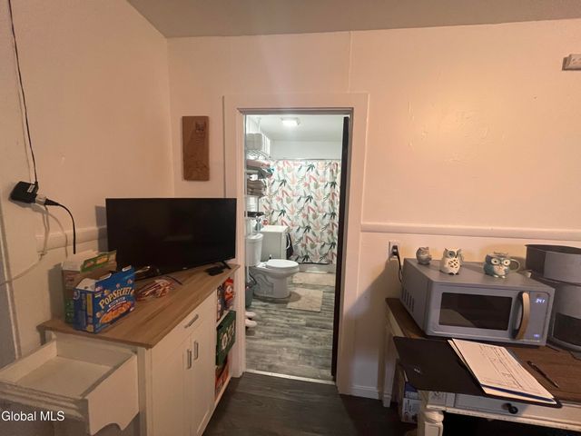 708 East Street, Rensselaer, NY 12144