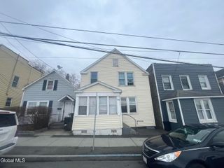 708 East Street, Rensselaer, NY 12144