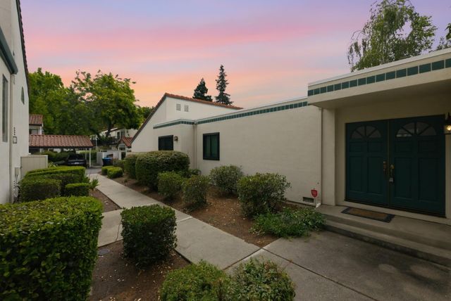 4362 Valley Avenue C5, Pleasanton, CA 94566