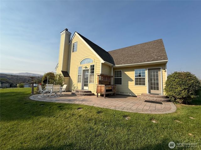 334 Omak River Road, Omak, WA 98841