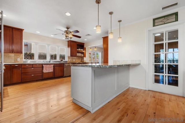 4282 Middlesex Drive, San Diego, CA 92116