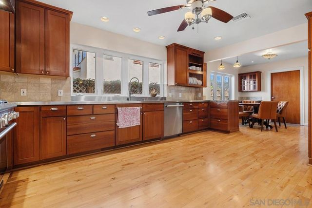 4282 Middlesex Drive, San Diego, CA 92116
