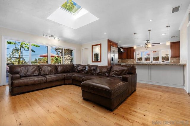 4282 Middlesex Drive, San Diego, CA 92116