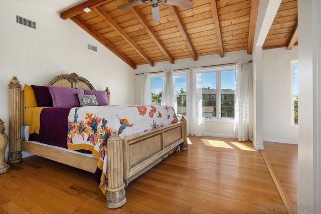 4282 Middlesex Drive, San Diego, CA 92116