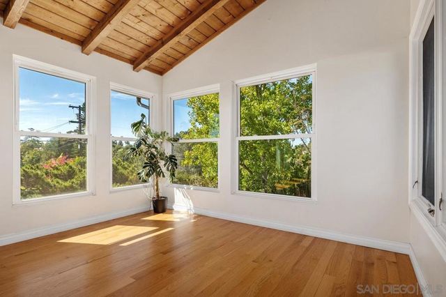 4282 Middlesex Drive, San Diego, CA 92116