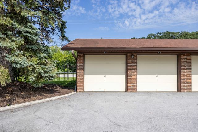 6413 Oak Forest Avenue 1S, Tinley Park, IL 60477