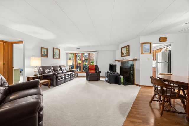 6413 Oak Forest Avenue 1S, Tinley Park, IL 60477