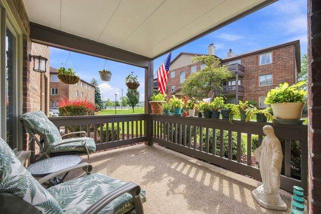 6413 Oak Forest Avenue 1S, Tinley Park, IL 60477