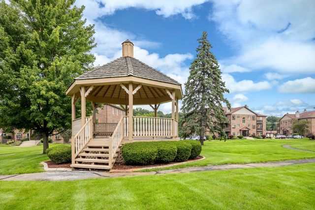 6413 Oak Forest Avenue 1S, Tinley Park, IL 60477