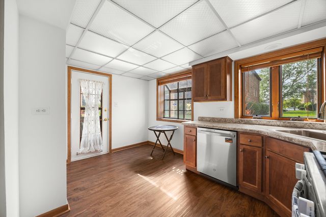 6413 Oak Forest Avenue 1S, Tinley Park, IL 60477