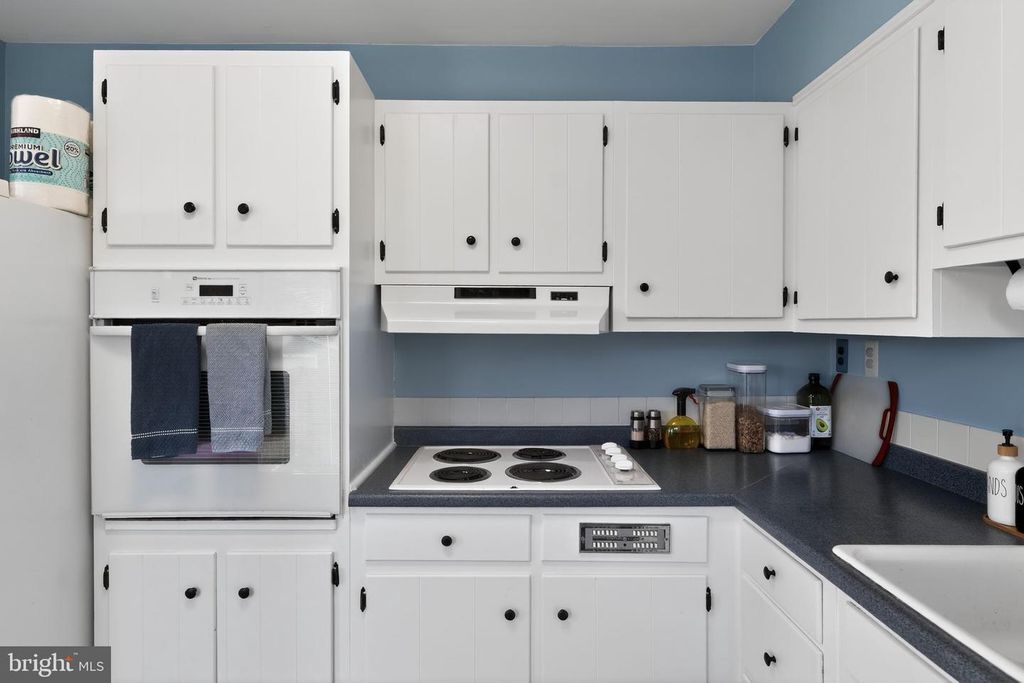 Image 13 of property listing at 10386 GORMAN RD, Laurel, MD 20723