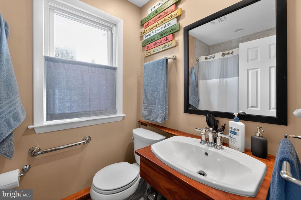 Image 26 of property listing at 10386 GORMAN RD, Laurel, MD 20723