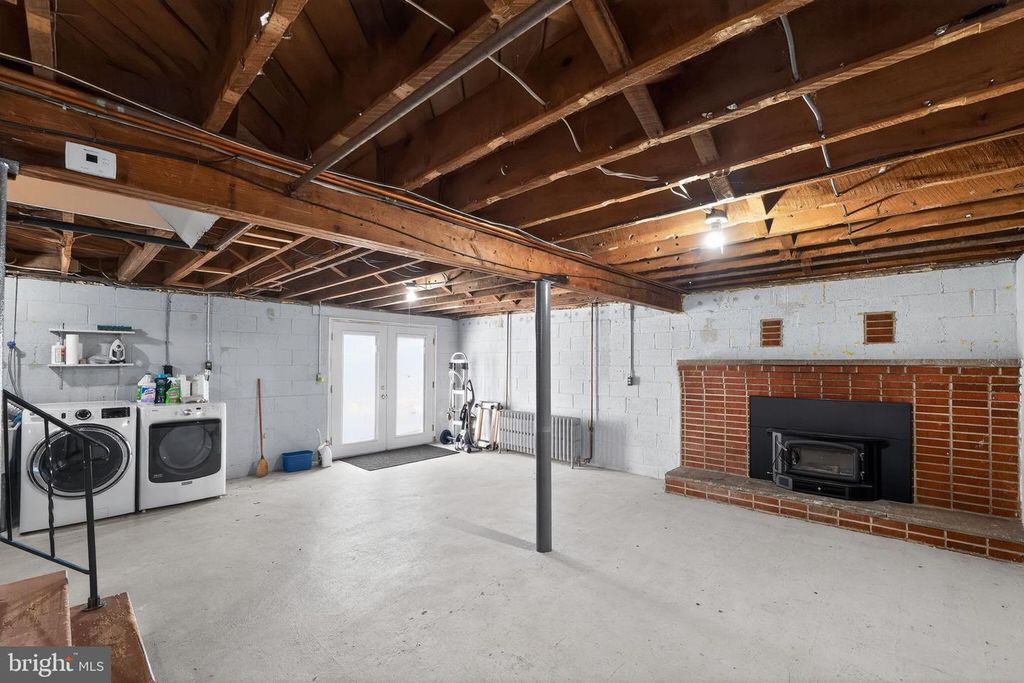 Image 28 of property listing at 10386 GORMAN RD, Laurel, MD 20723