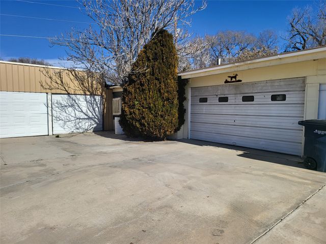8 County Road 006, Espanola, NM 87532
