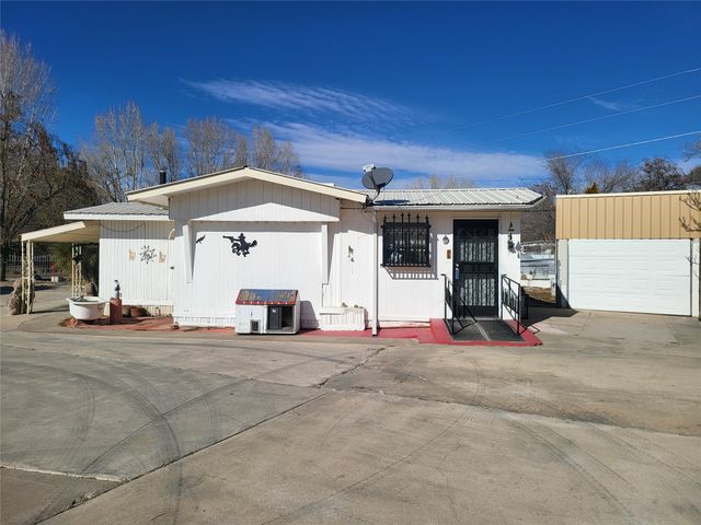 8 County Road 006, Espanola, NM 87532
