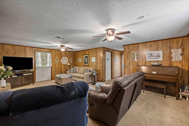 157 Pine Street, Ringgold, GA 30736