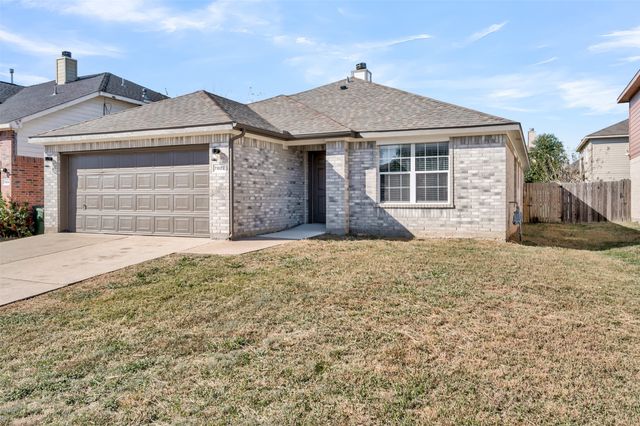 7802 Calgary Lane, Arlington, TX 76001