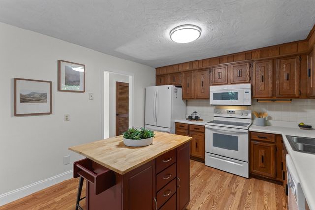106 Woodland Street, West Boylston, MA 01583