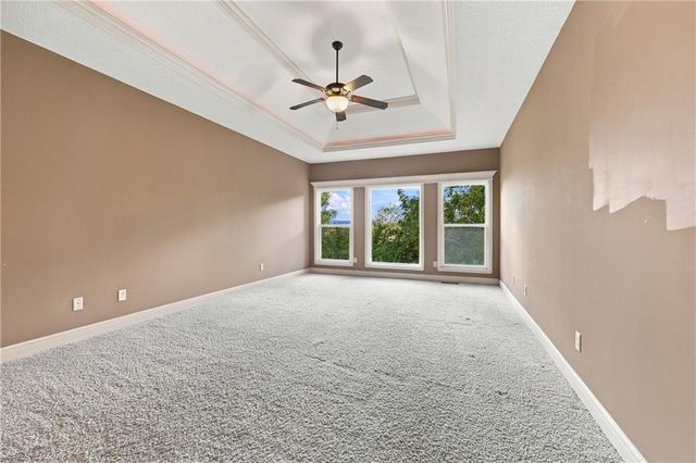4957 S Park Ridge Drive, Independence, MO 64015