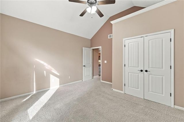 4957 S Park Ridge Drive, Independence, MO 64015