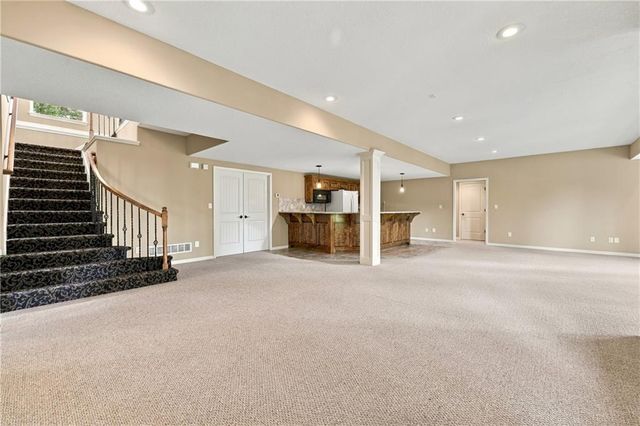 4957 S Park Ridge Drive, Independence, MO 64015