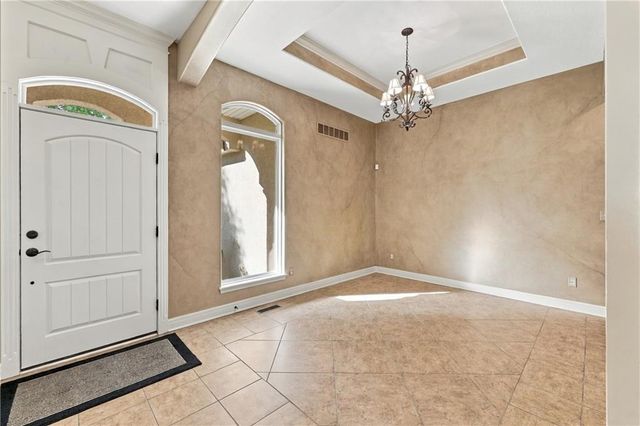 4957 S Park Ridge Drive, Independence, MO 64015