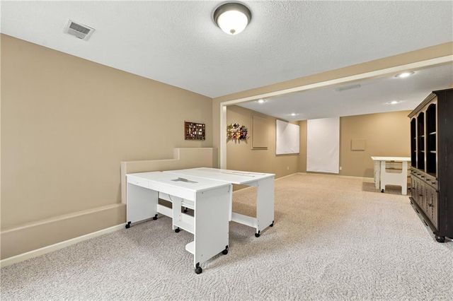 4957 S Park Ridge Drive, Independence, MO 64015