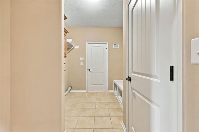 4957 S Park Ridge Drive, Independence, MO 64015