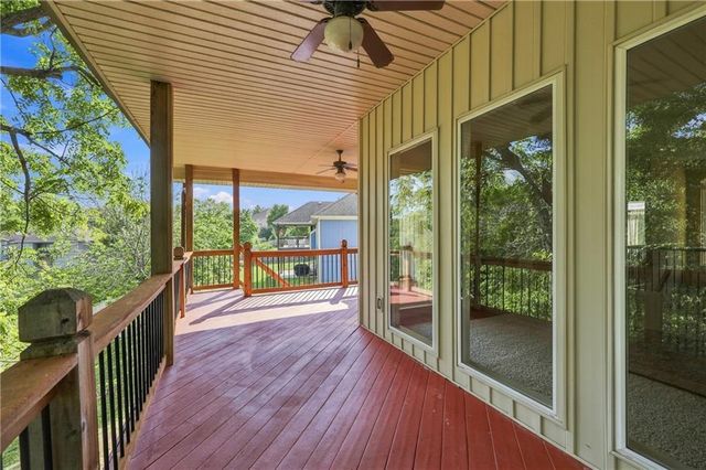 4957 S Park Ridge Drive, Independence, MO 64015