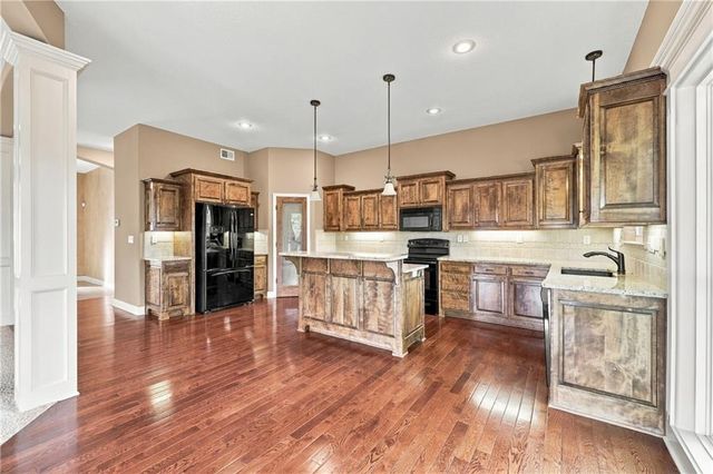 4957 S Park Ridge Drive, Independence, MO 64015