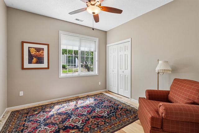 1725 S 50th Street 802, West Des Moines, IA 50265