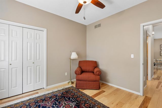 1725 S 50th Street 802, West Des Moines, IA 50265