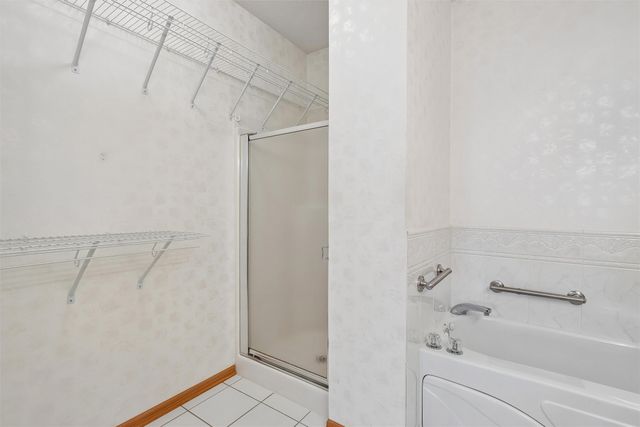 1725 S 50th Street 802, West Des Moines, IA 50265