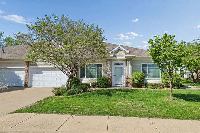 1725 S 50th Street 802, West Des Moines, IA 50265