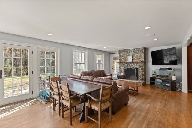 11 Pearl, Boxford, MA 01921