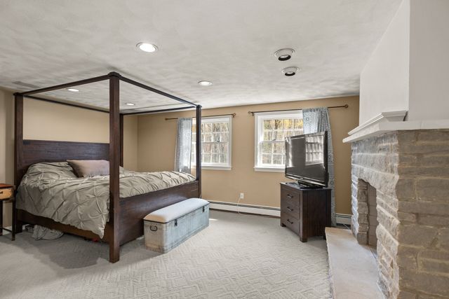 11 Pearl, Boxford, MA 01921